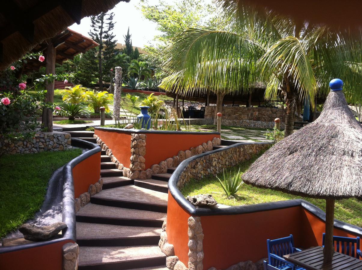 Hillburi Villa Aburi Esterno foto